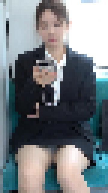 【2月15日まで顔モザなし】物凄くかわいいです顔採用待ったなしの純白スケＰスーツ[4K動画][顔出し][ドアップあり]