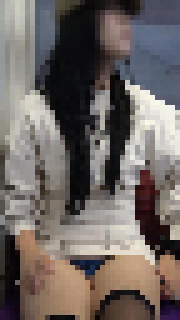 【4月19日まで顔モザなし】ただ立ってだけで見えちゃってる激ミニワンピちゃん[4K動画][顔出し][ドアップあり]